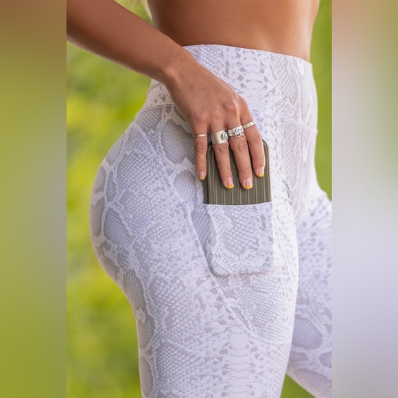 Sommer Ray Snake Skin Leggings - Picture 6 of 7